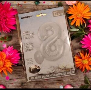 NWT Nique Silver Number 8 Balloon